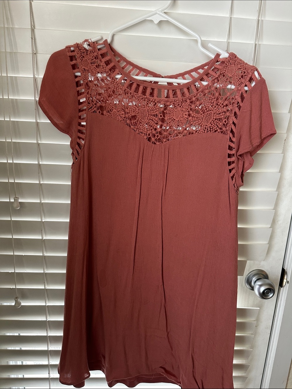 Crochet Yoke Short Sleeve Tunic Dress - Dusty Rose